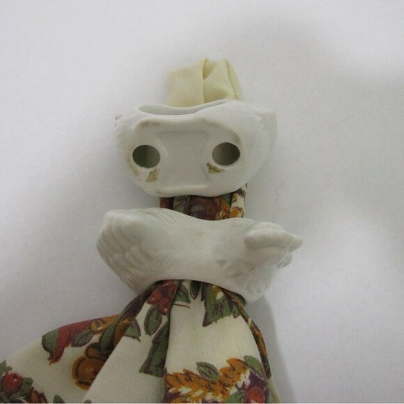 Rooster Hen Napkin Ring Holders White Porcelain Ceramic Set of 2 Countrycore - Picture 4 of 5